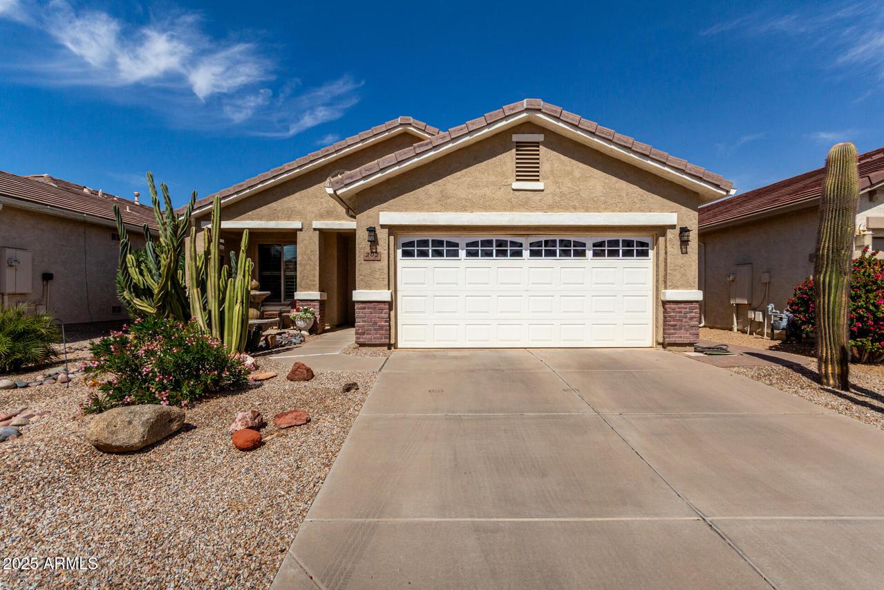 202 W Twin Peaks Pkwy., San Tan Valley, AZ 85143