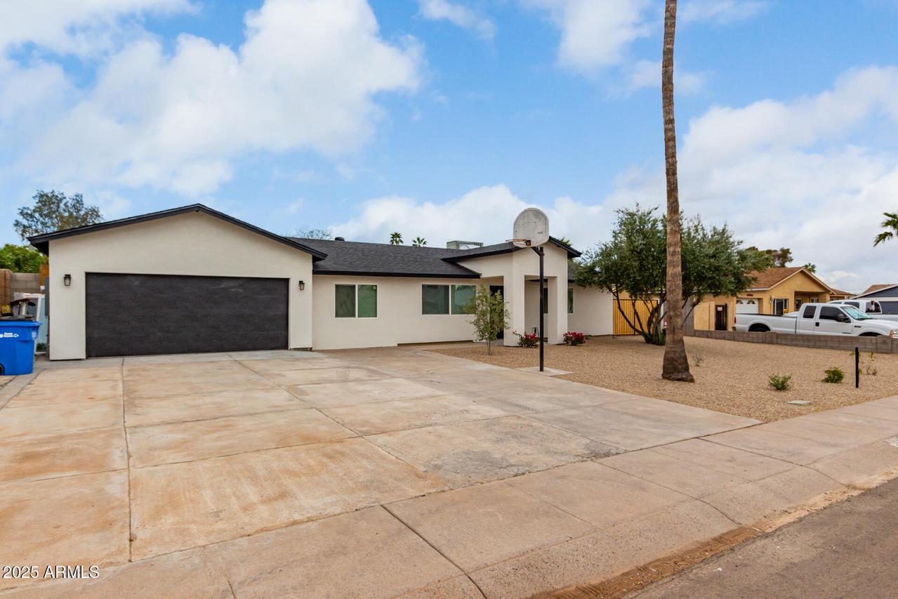 15868 N 18th Pl., Phoenix, AZ 85022