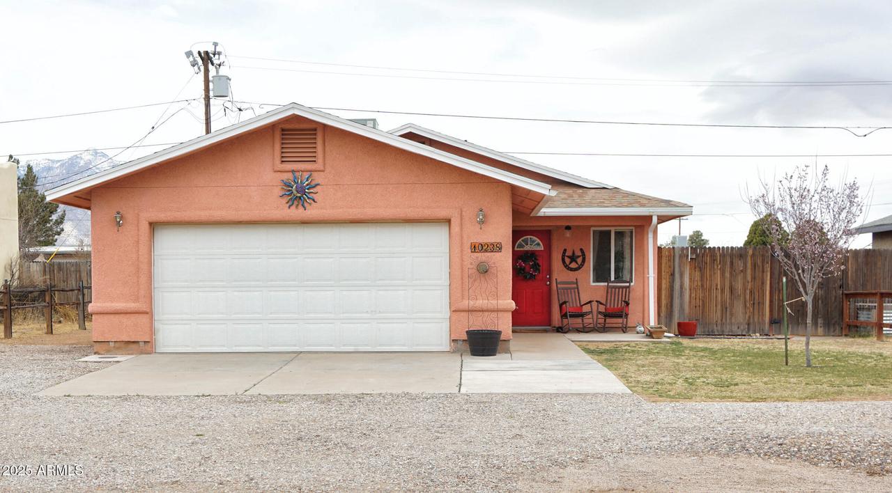 10238 S Honeysuckle Dr., Hereford, AZ 85615