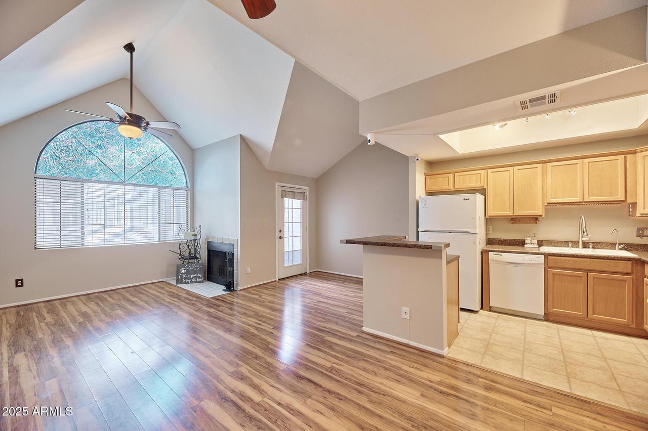 20 S Buena Vista Ave. #207, Gilbert, AZ 85296