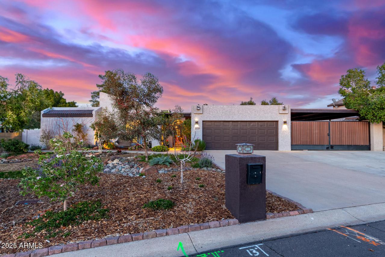 6338 E Camelot Dr., Mesa, AZ 85215