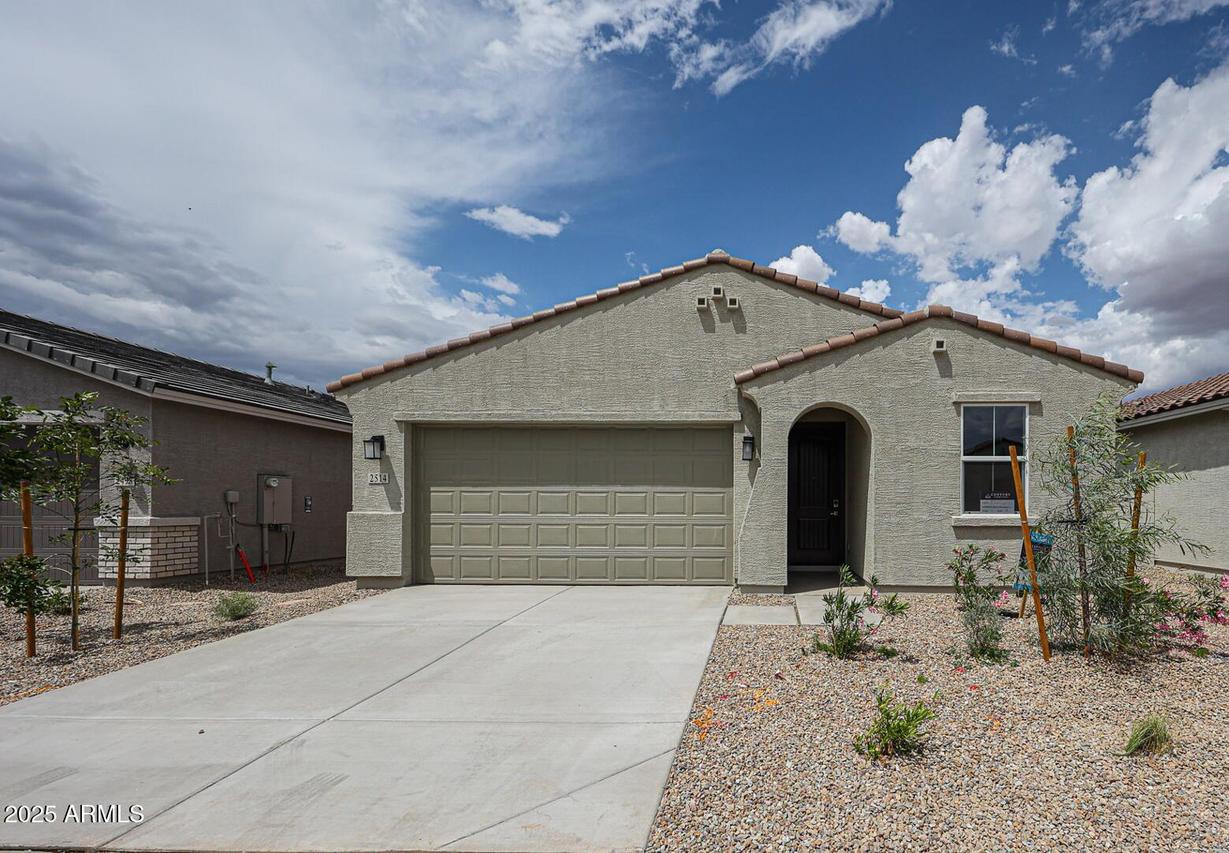 2514 E Music Mountain Ave., Apache Junction, AZ 85119