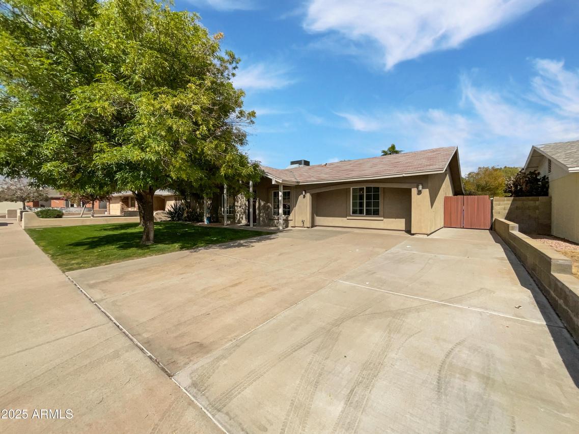 12037 S Bannock St., Phoenix, AZ 85044