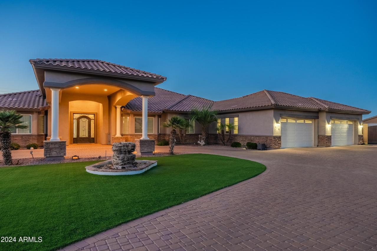 5178 W Encanto Paseo Dr., San Tan Valley, AZ 85144