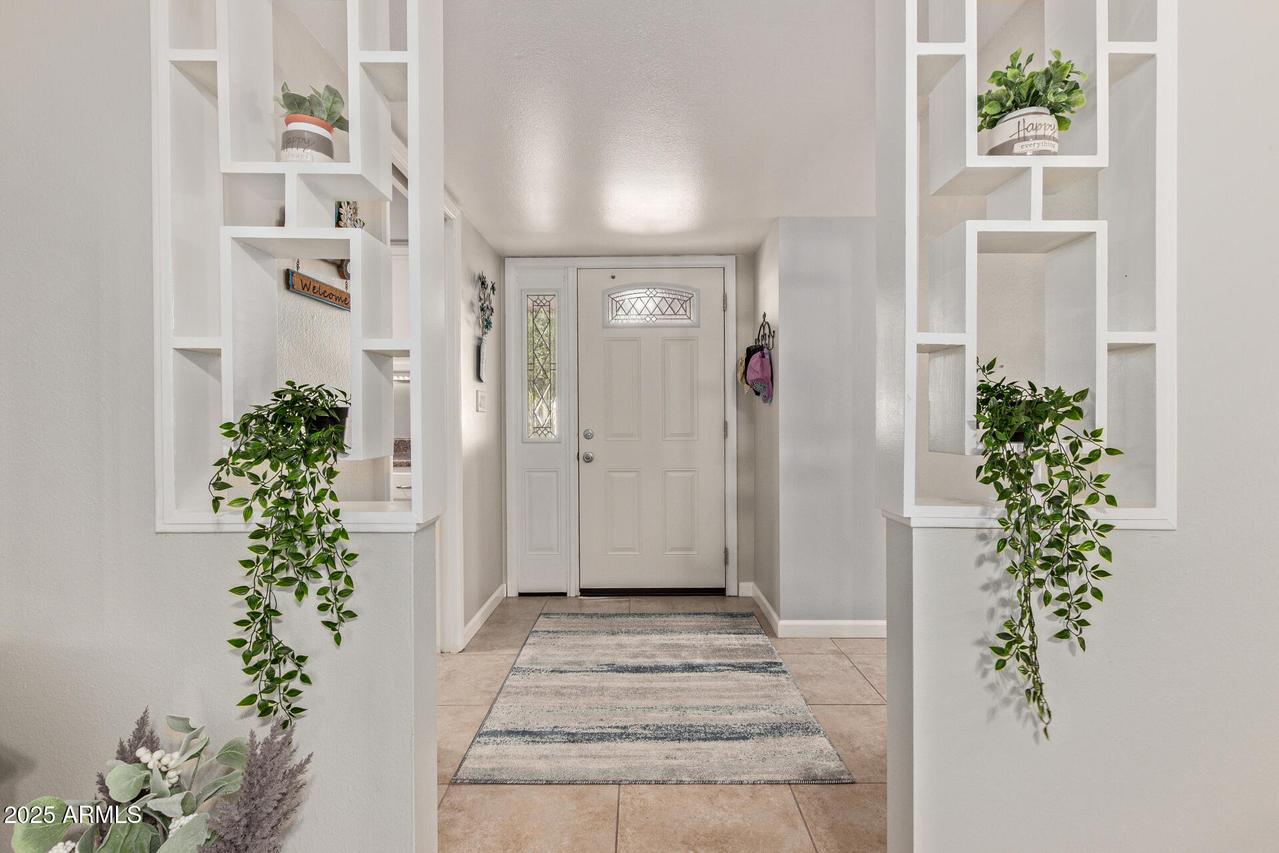 641 N 61st Pl., Mesa, AZ 85205
