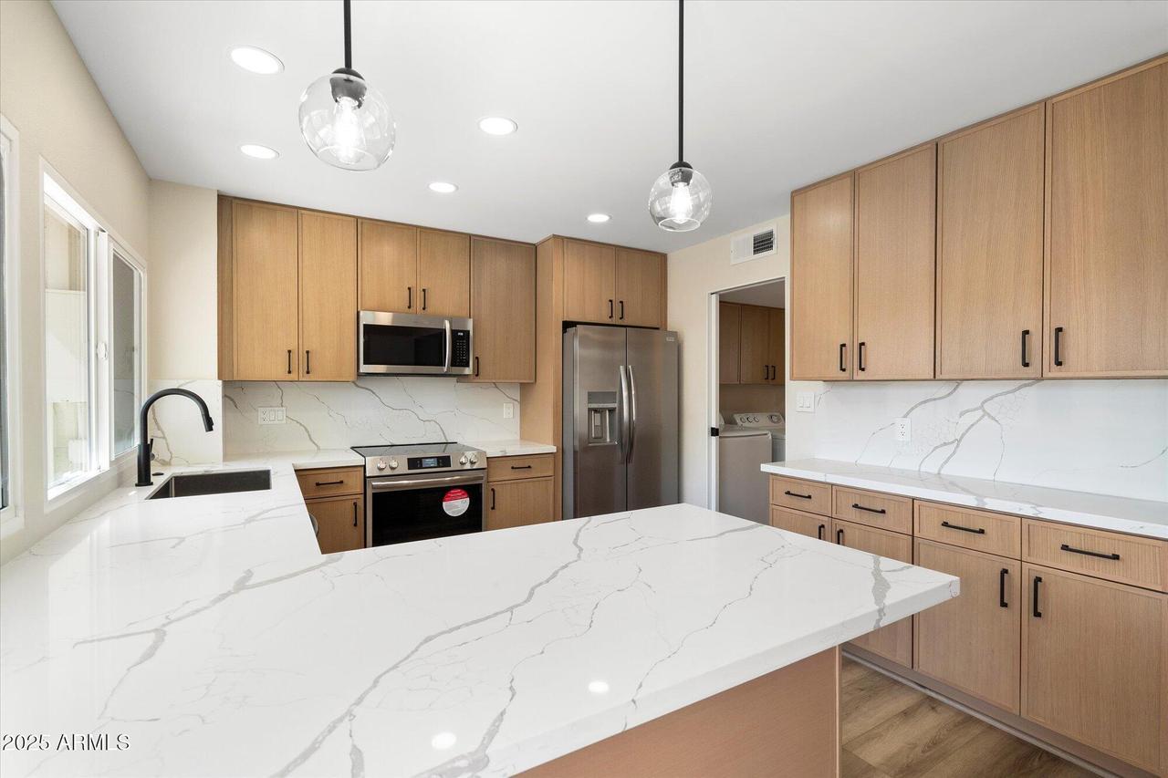 8377 E Indian School Rd., Scottsdale, AZ 85251