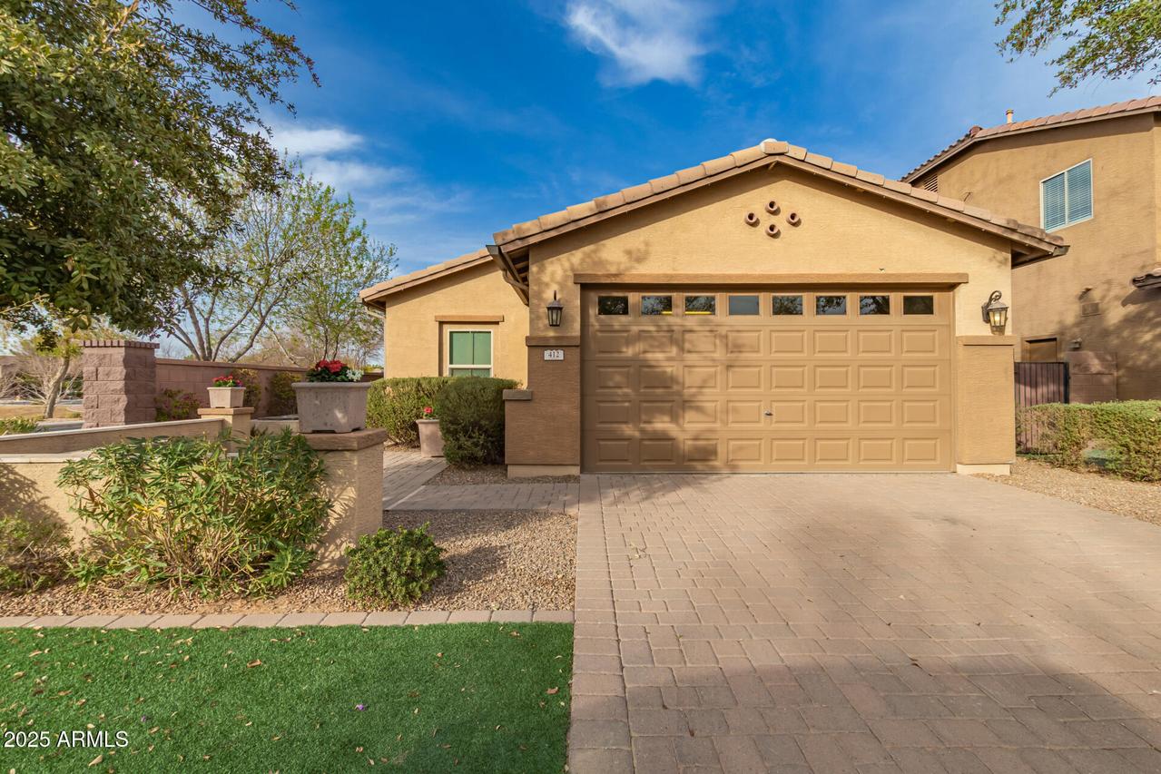 412 W Lyle Ave., San Tan Valley, AZ 85140