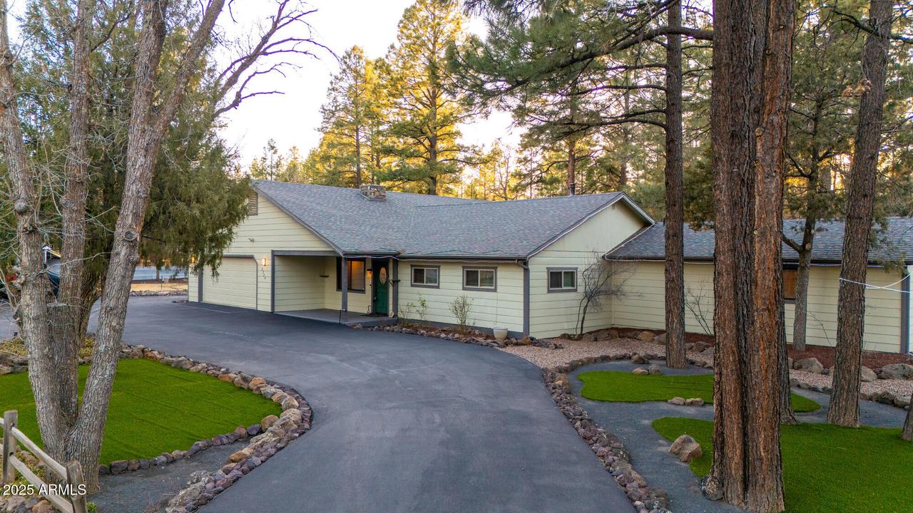 2324 Pine Ave., Lakeside, AZ 85929