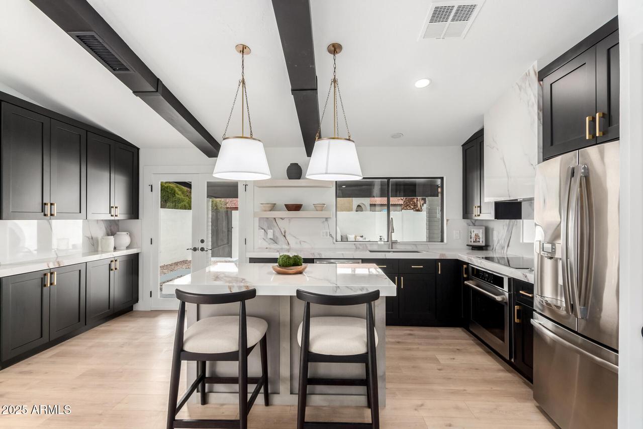 1971 E Sunburst Ln., Tempe, AZ 85284