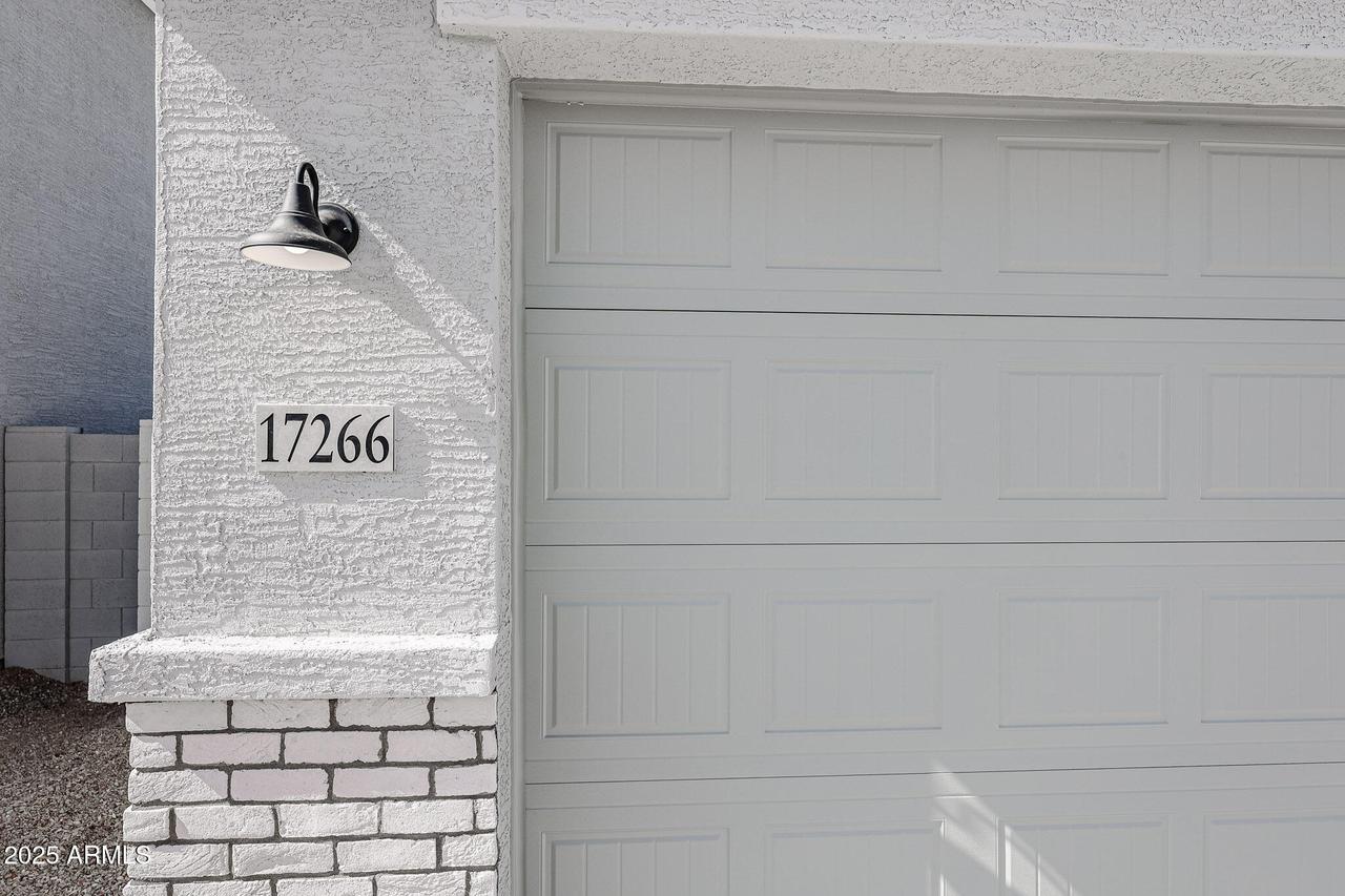 17266 W Daley Ln., Surprise, AZ 85387