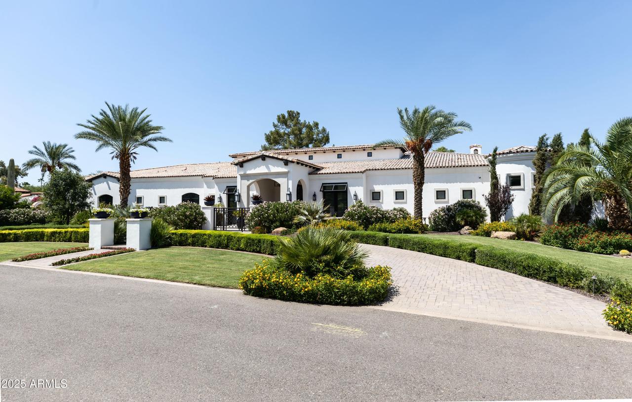 5802 E Donna Ln., Paradise Valley, AZ 85253