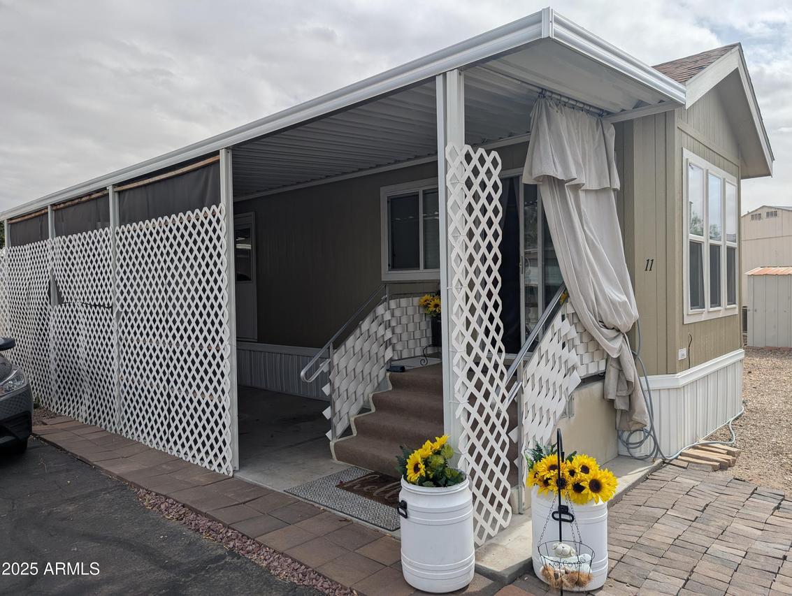 555 W Warner Rd. #11, Chandler, AZ 85225