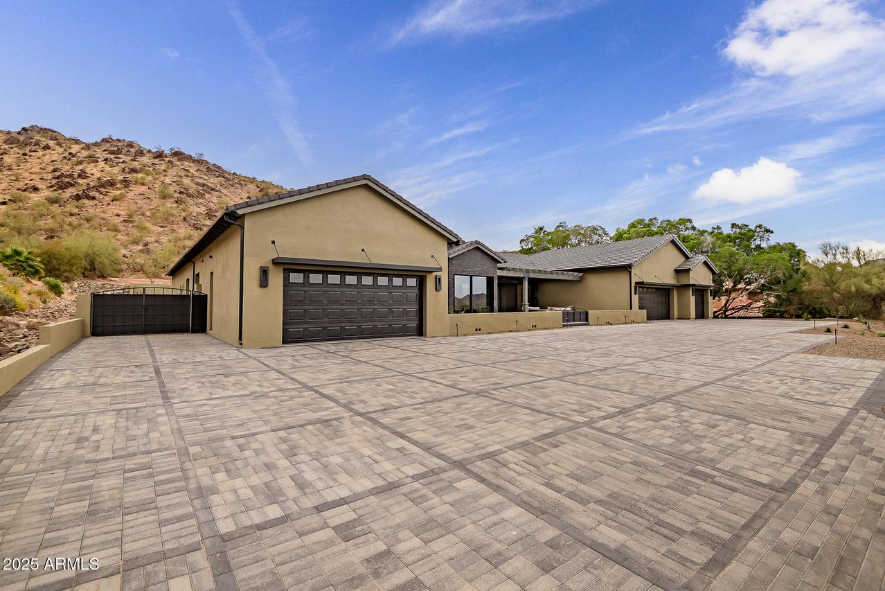 5301 E Paradise Canyon Rd., Paradise Valley, AZ 85253