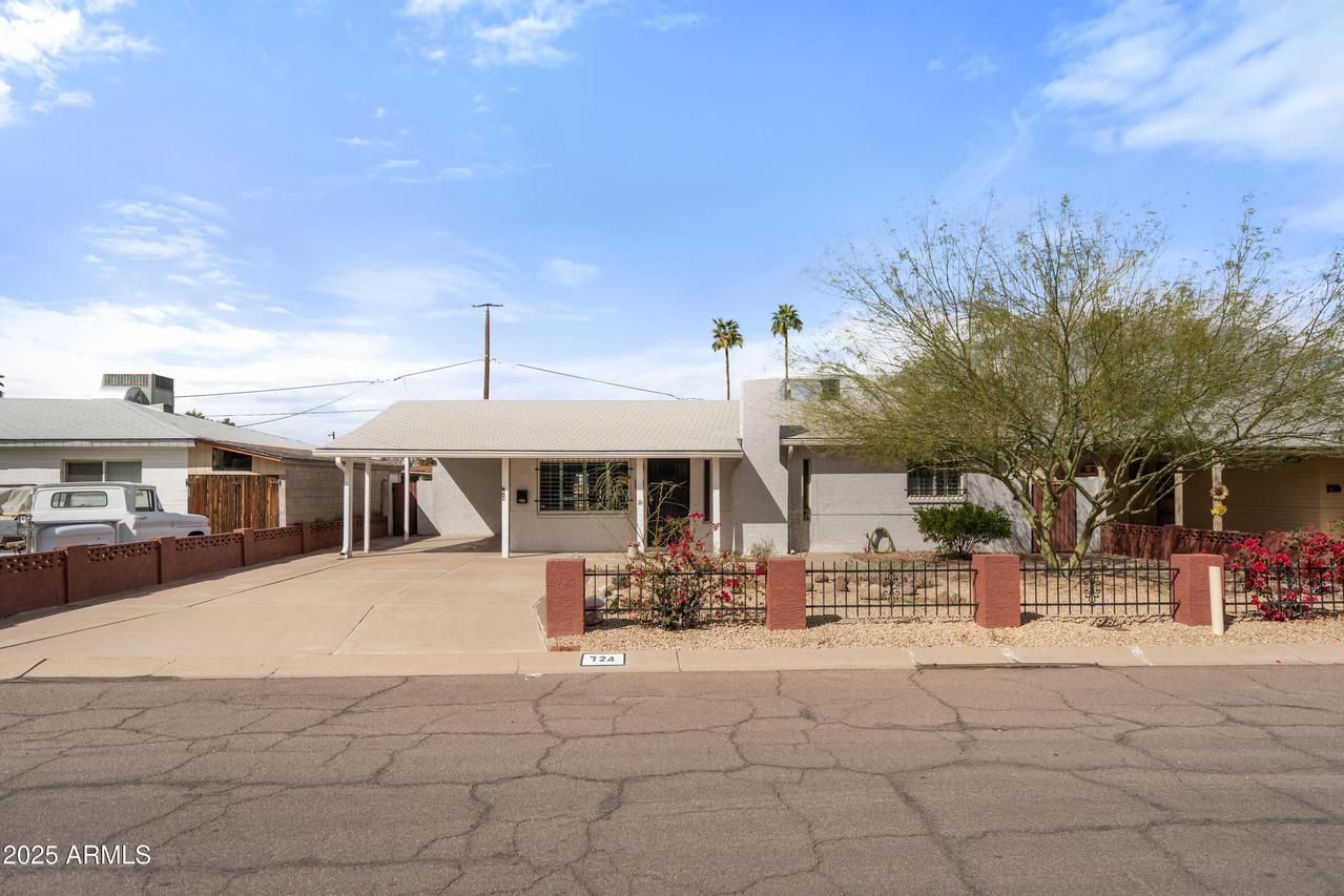 724 N 29th St., Phoenix, AZ 85008