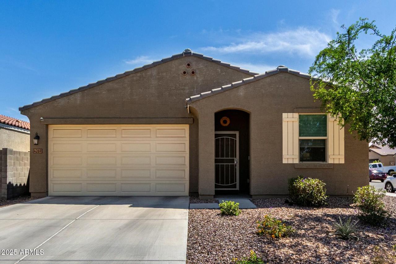 4269 W Coneflower Ln., San Tan Valley, AZ 85144