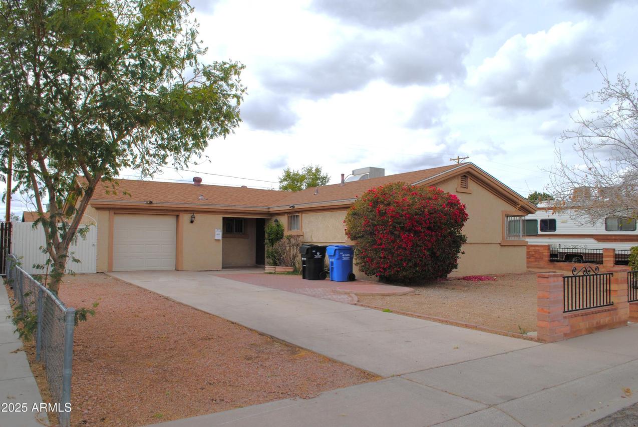 3822 N 48th Dr., Phoenix, AZ 85031