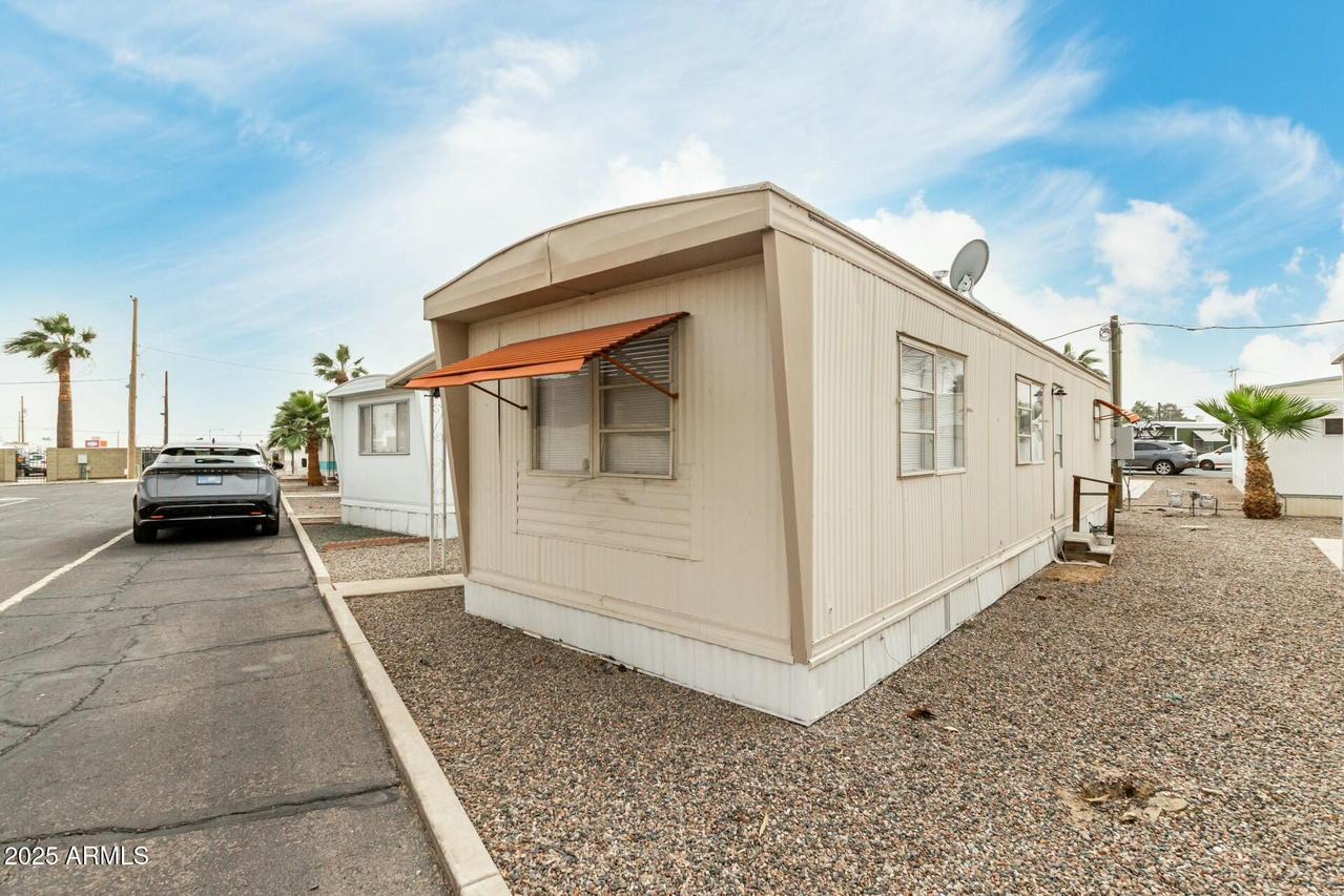 730 S Country Club Dr. #5, Mesa, AZ 85210
