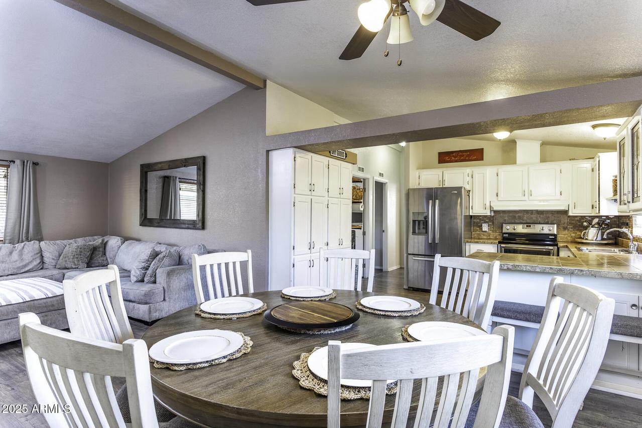 2120 E Bluefield Ave. #127, Phoenix, AZ 85022