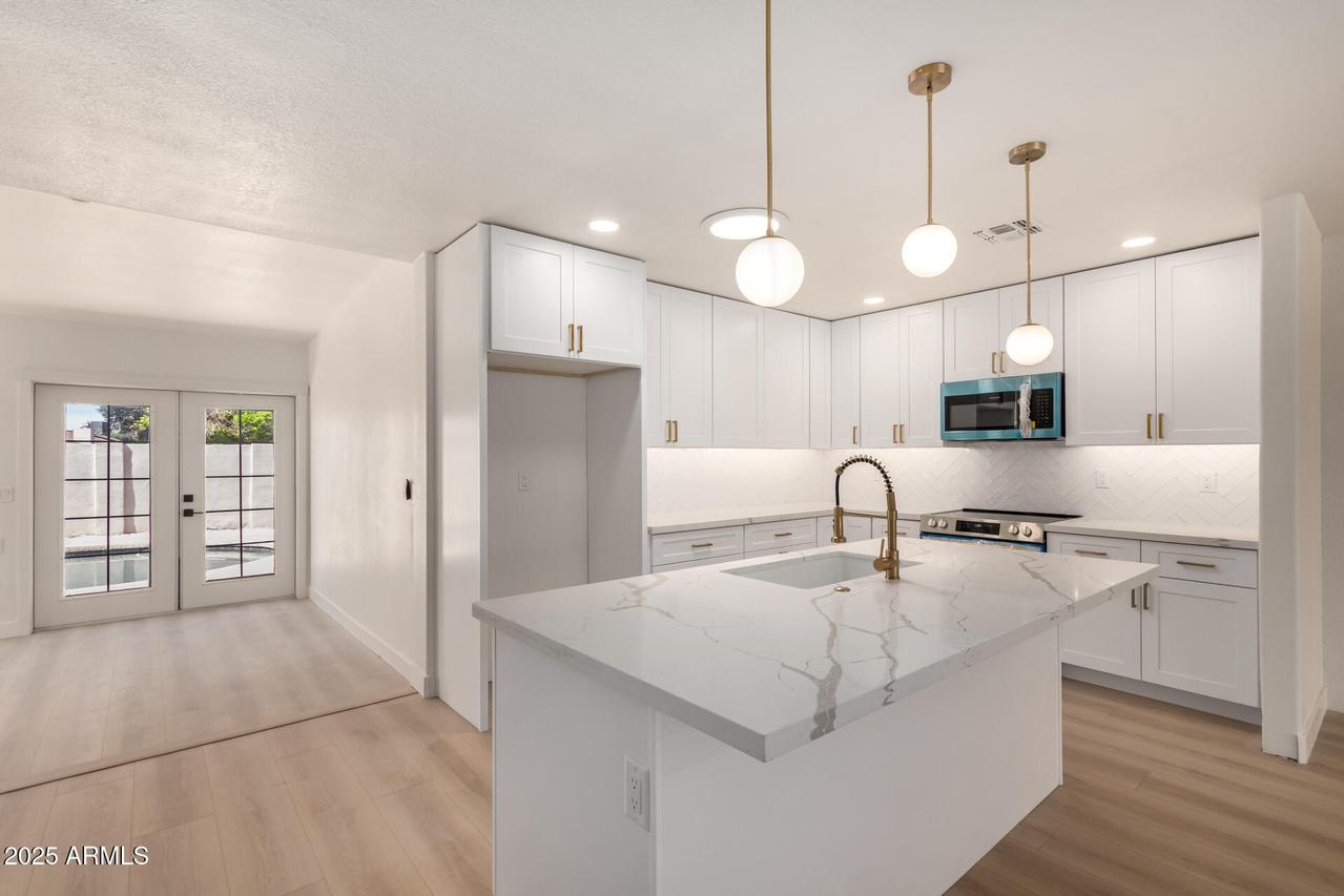 2416 S Evergreen Rd., Tempe, AZ 85282
