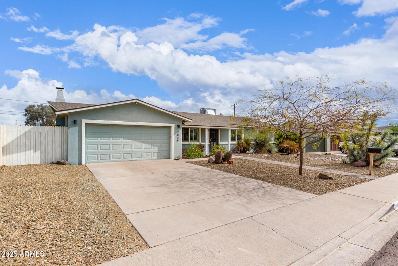2828 E Desert Cove Ave., Phoenix, AZ 85028