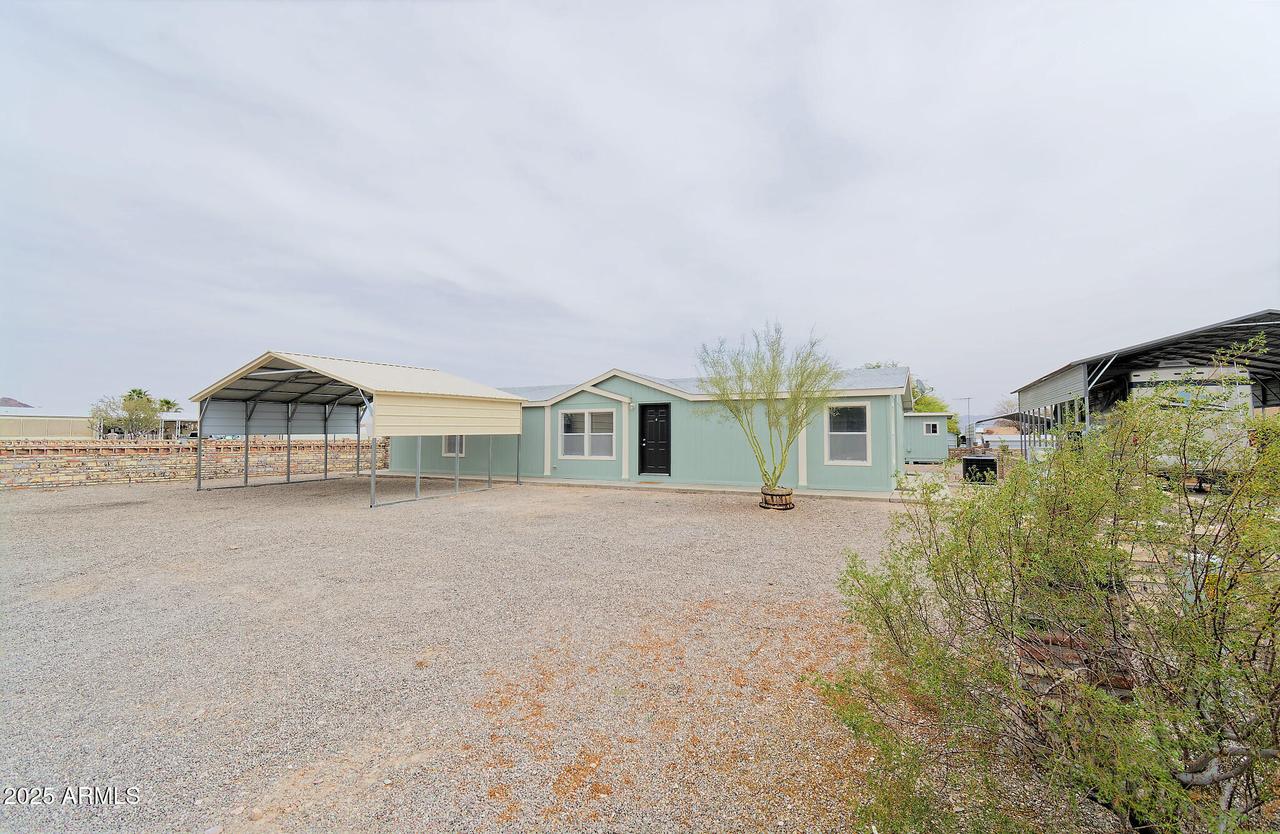 49739 Amber Ave., Quartzsite, AZ 85346