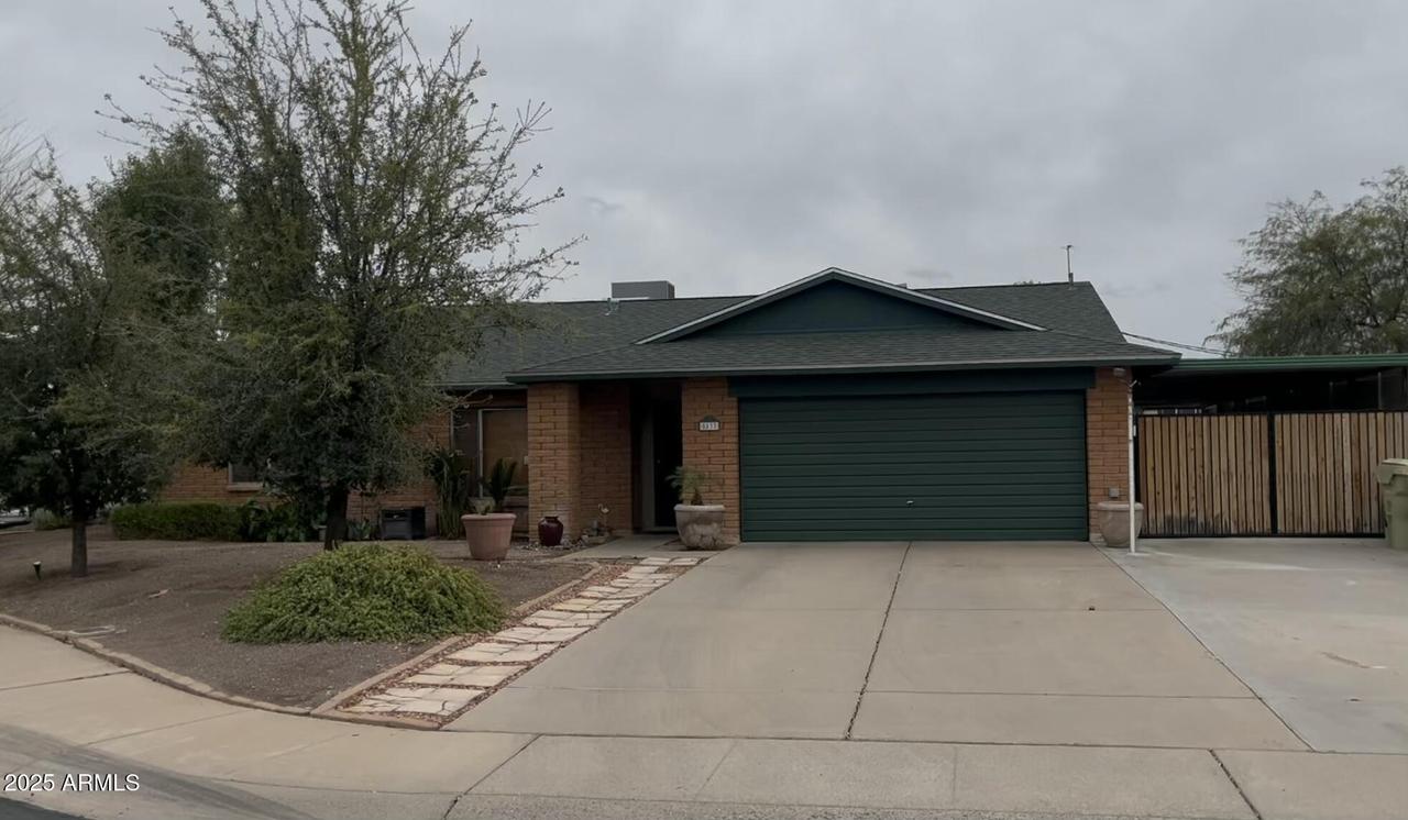 5833 W Hearn Rd., Glendale, AZ 85306