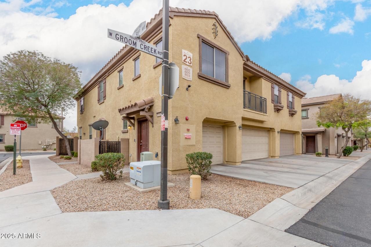 8105 W Groom Creek Rd., Phoenix, AZ 85043