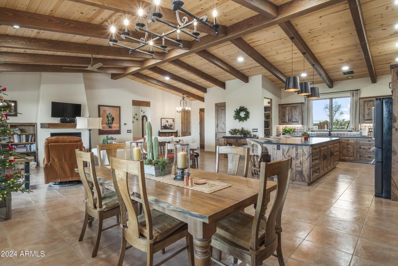 4450 Black Mountain Rd., Wickenburg, AZ 85390