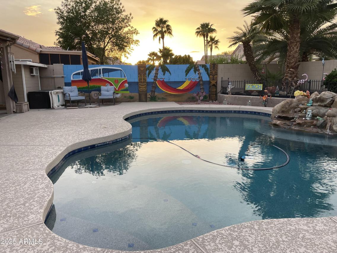 10318 W Luke Ave., Glendale, AZ 85307