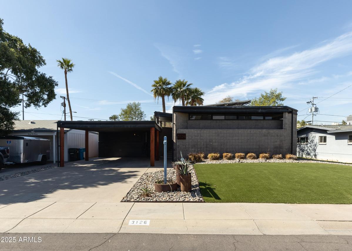 3126 N 6th Ave., Phoenix, AZ 85013