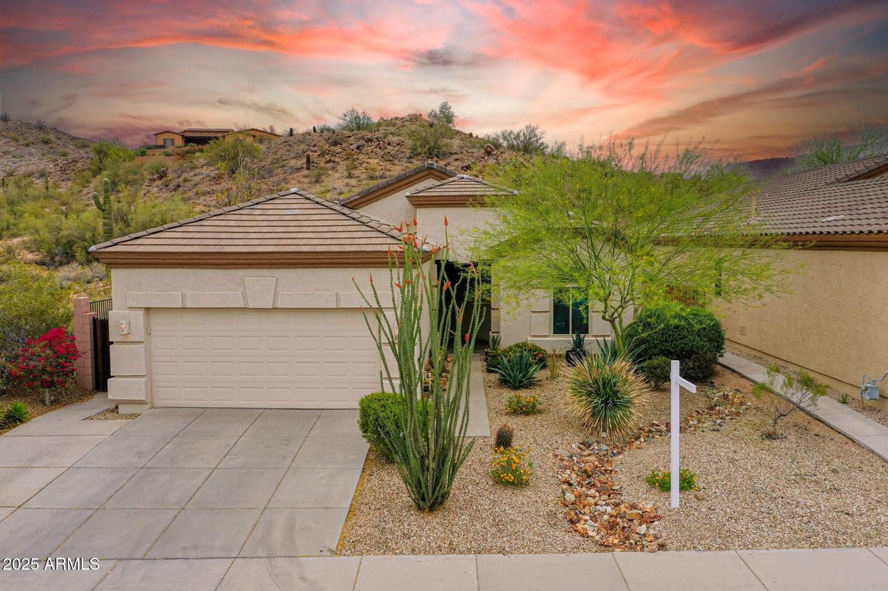 6522 W Molly Ln., Phoenix, AZ 85083