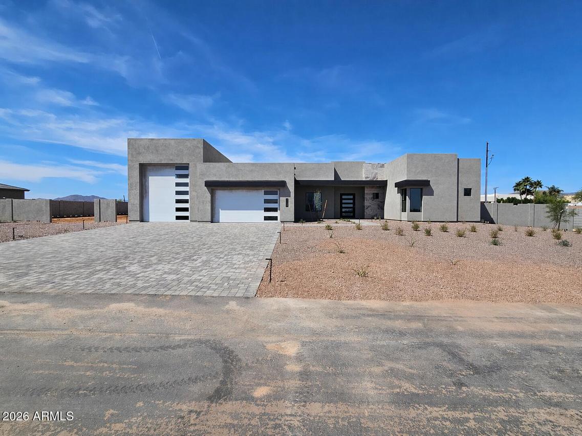 1940 E Creek Canyon Rd., Phoenix, AZ 85086