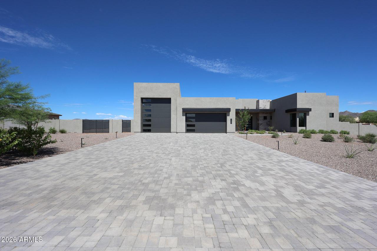 1940 E Creek Canyon Rd., Phoenix, AZ 85086