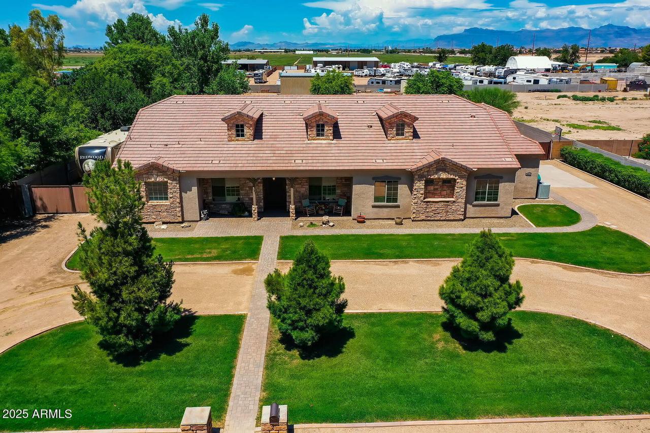 3240 E Horse Mesa Tr., San Tan Valley, AZ 85140