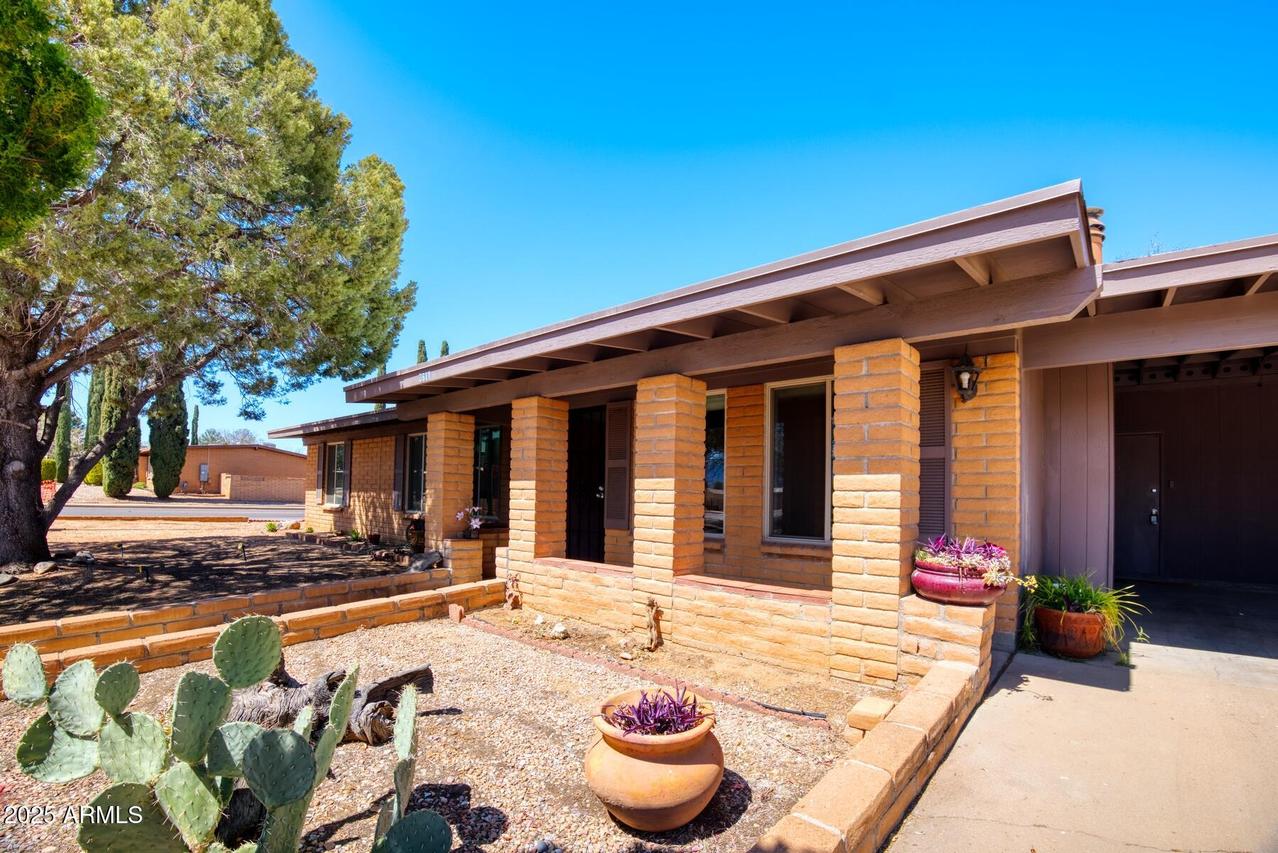3611 Blackbird Dr., Sierra Vista, AZ 85635