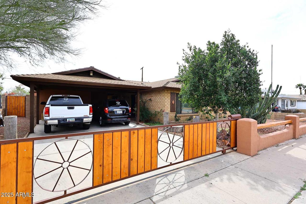 2619 W Lamar Rd., Phoenix, AZ 85017
