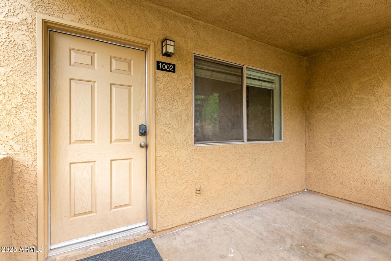 303 N Miller Rd. #1002, Scottsdale, AZ 85257