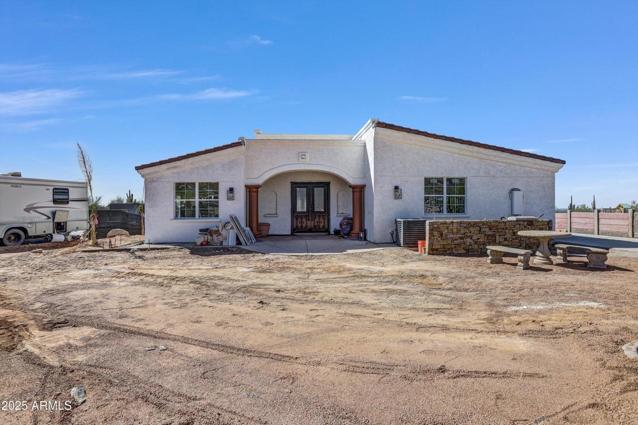 317 W Frontier St., Apache Junction, AZ 85120