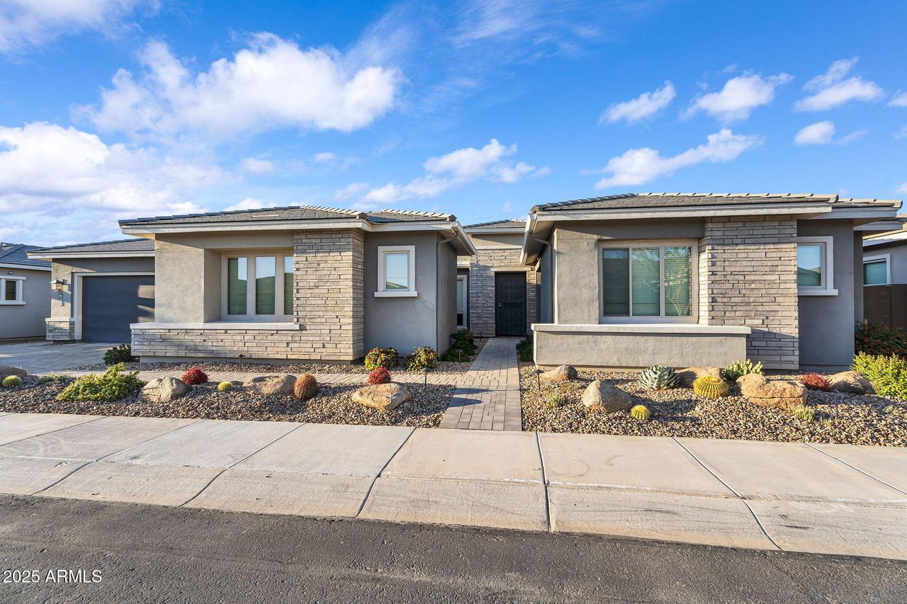 2854 E Cashman Dr., Phoenix, AZ 85050