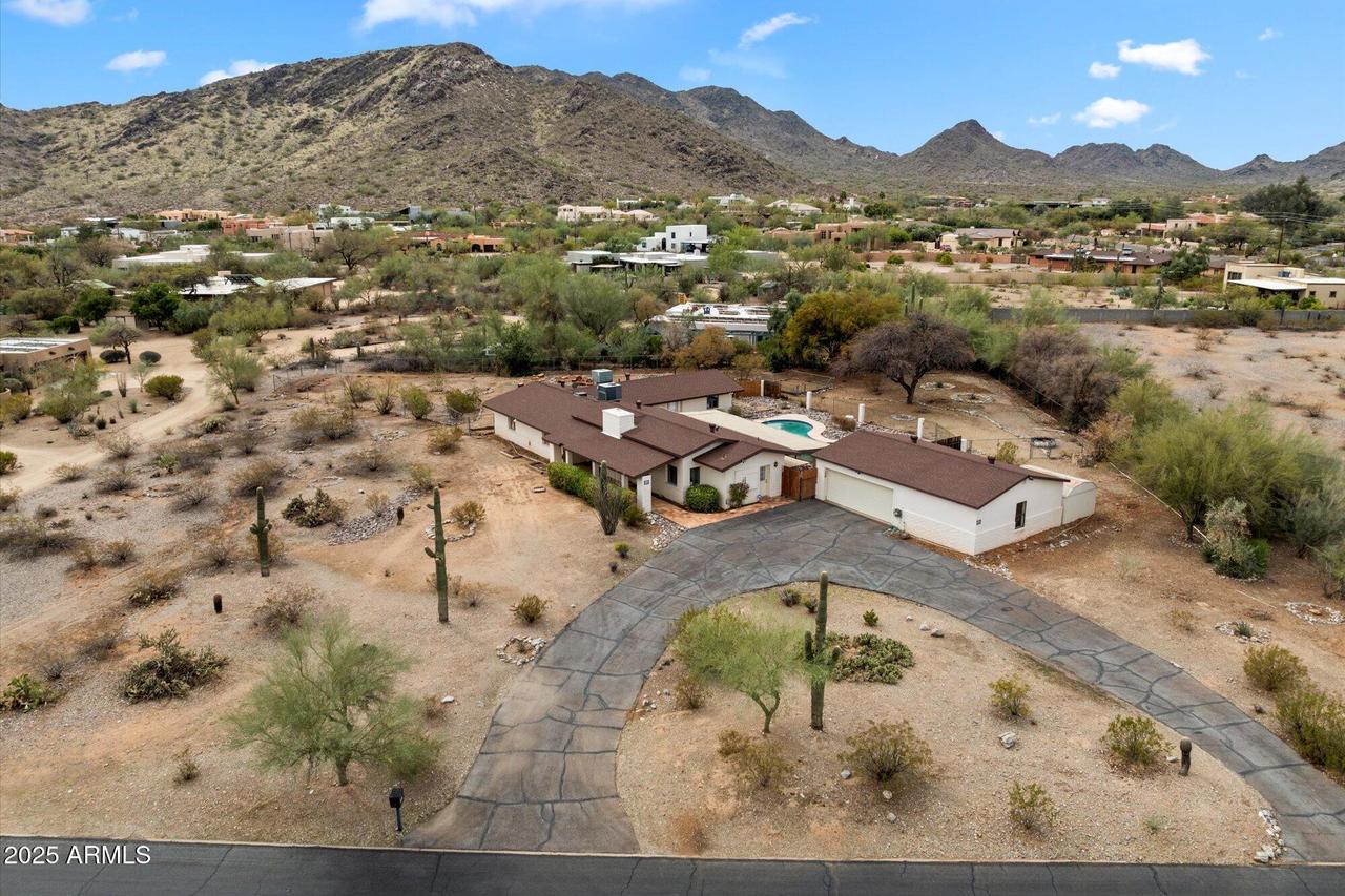 4041 E Mountain View Rd., Phoenix, AZ 85028