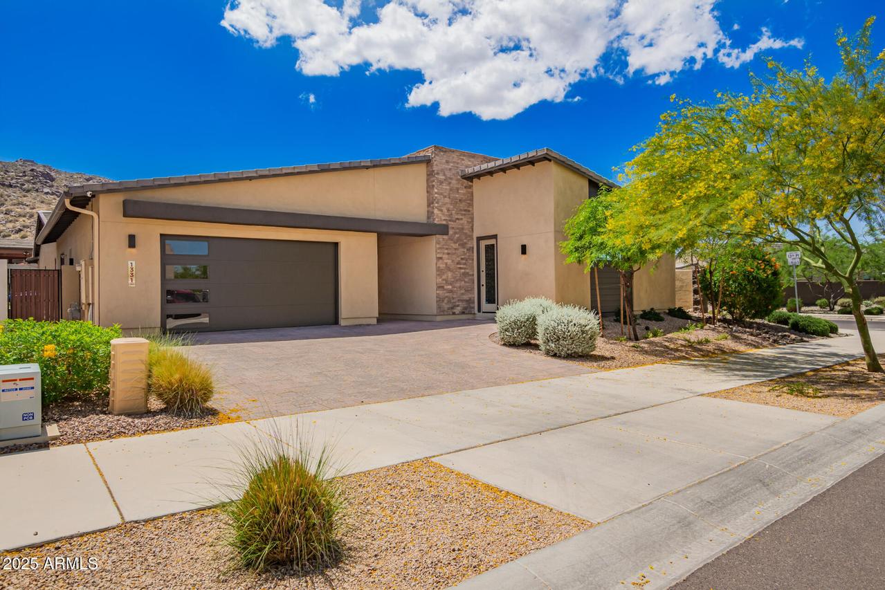 1331 E La Mirada Dr., Phoenix, AZ 85042