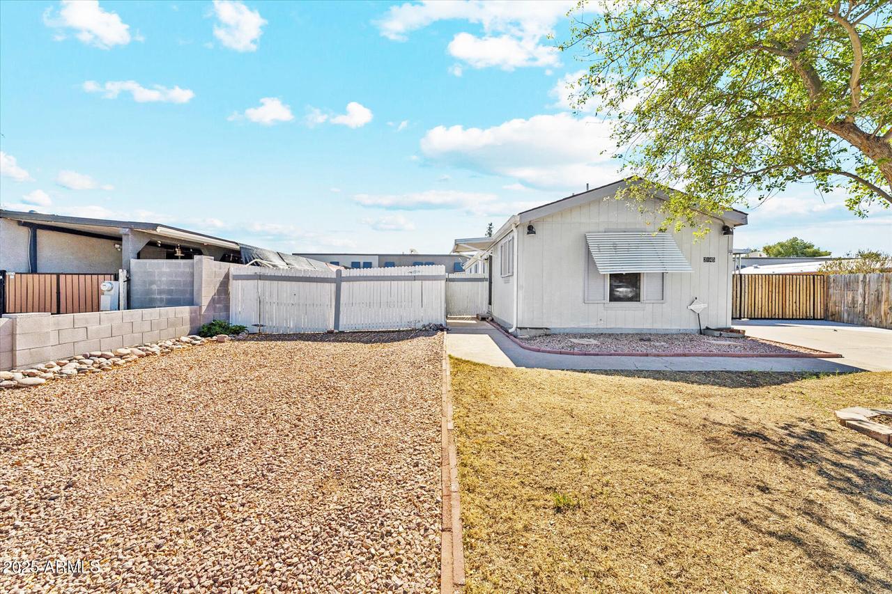 2145 N Silverton St., Mesa, AZ 85203