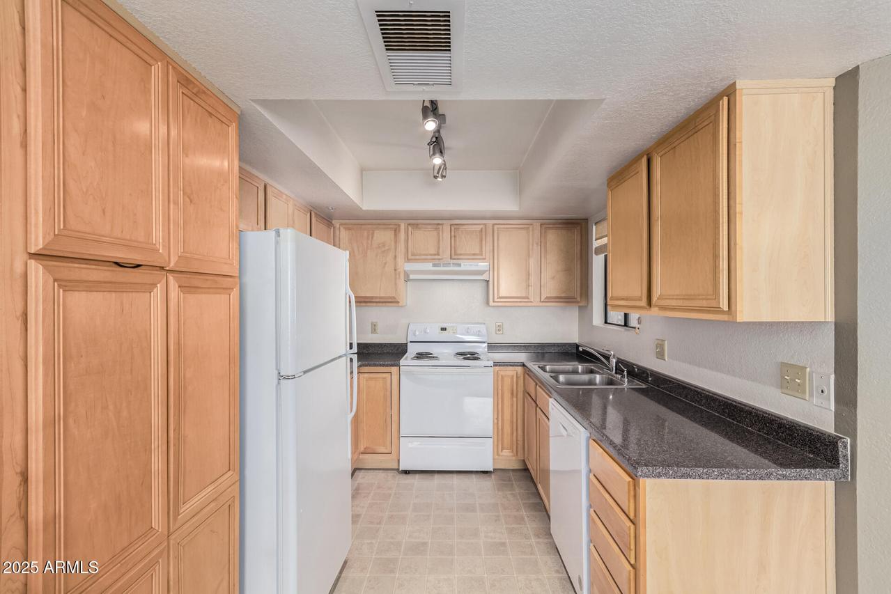 8155 E Roosevelt St. #204, Scottsdale, AZ 85257
