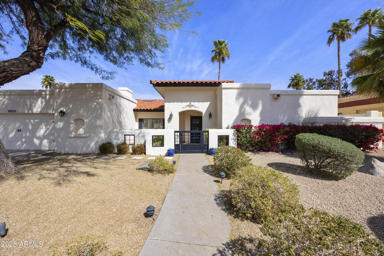 10424 E Cannon Dr., Scottsdale, AZ 85258