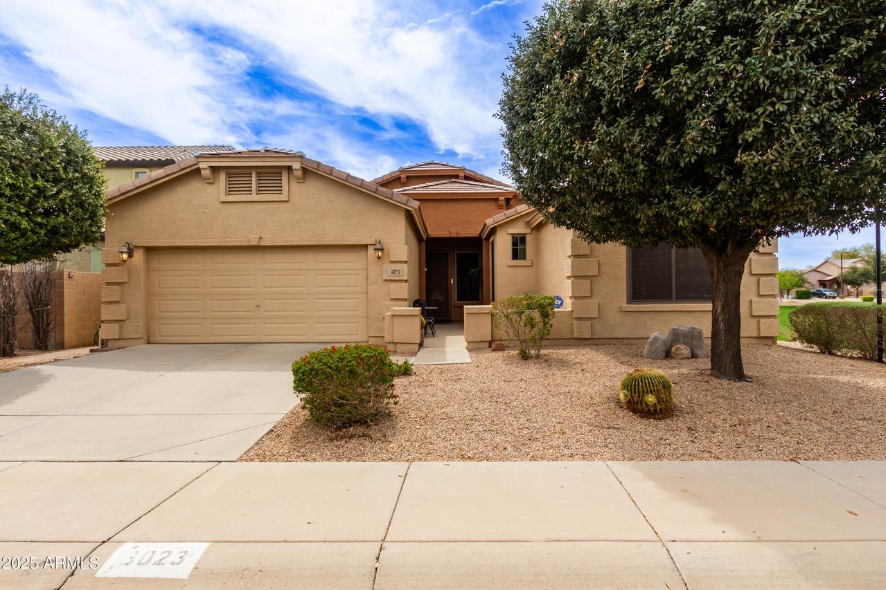 3023 E Silversmith Tr., San Tan Valley, AZ 85143