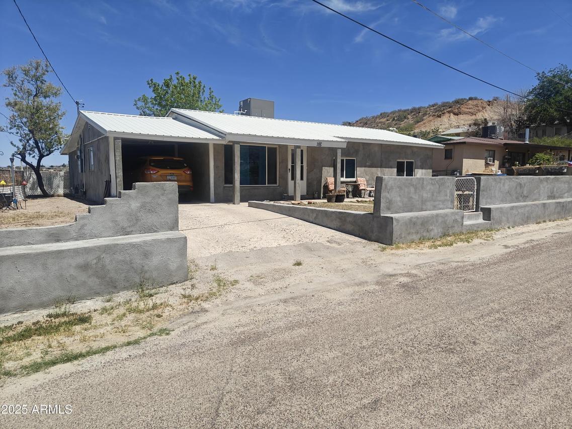 5508 E Woodward St., Globe, AZ 85501