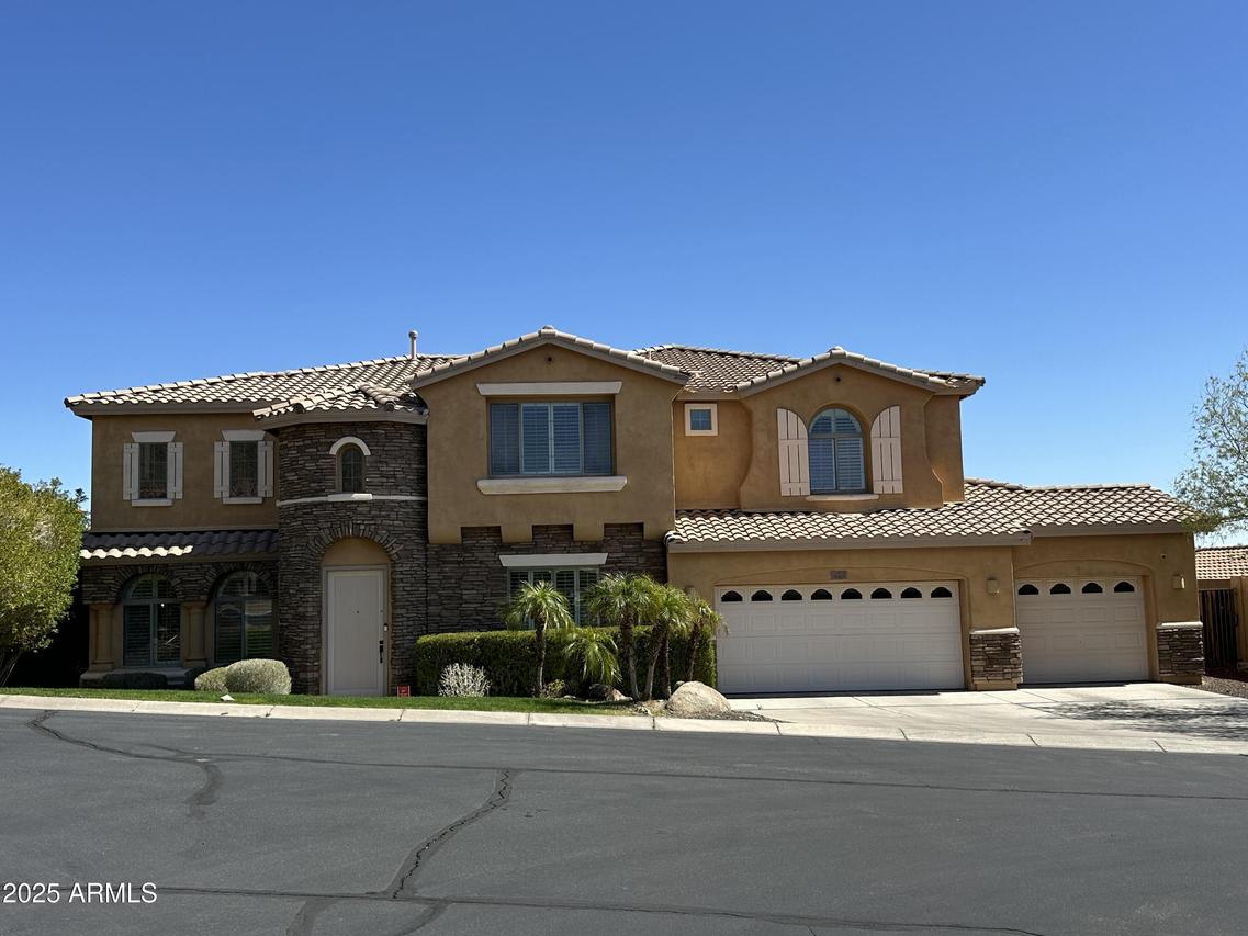 16401 S 29th Dr., Phoenix, AZ 85045
