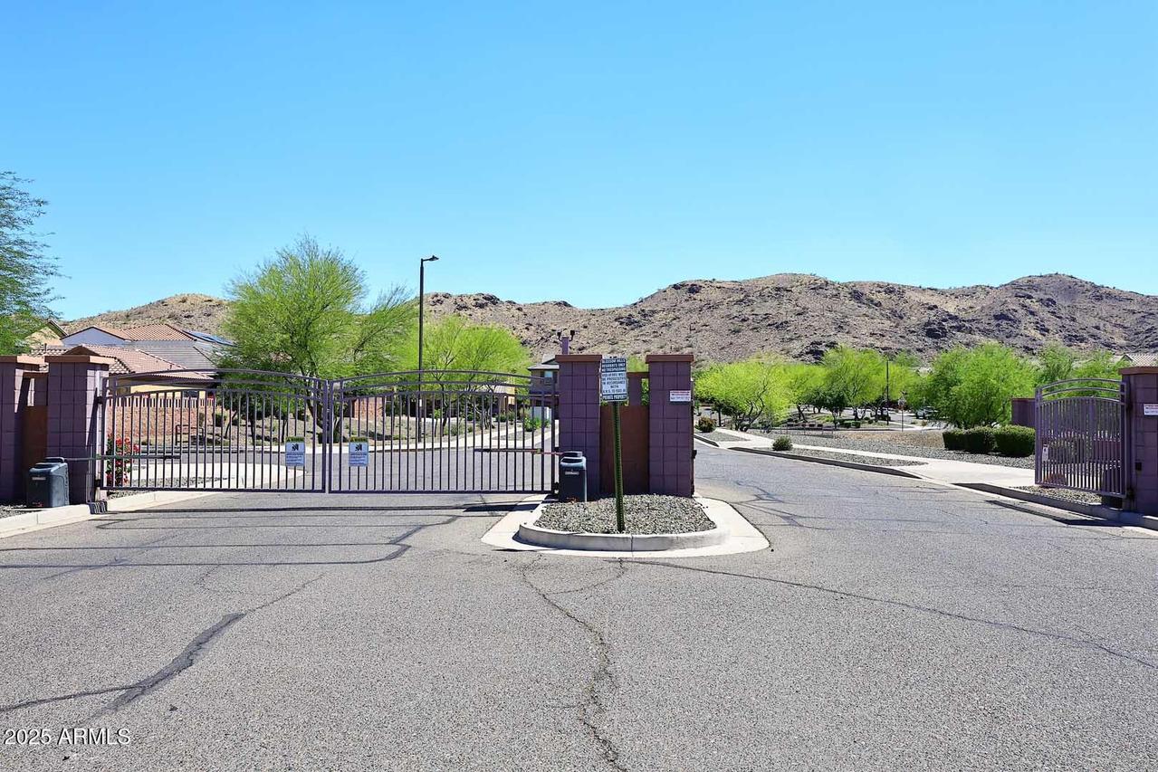7712 S 37th Way, Phoenix, AZ 85042