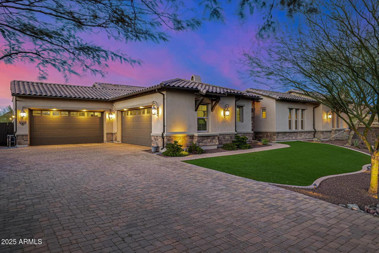 6328 W Fetlock Tr., Phoenix, AZ 85083