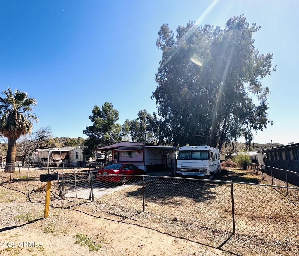 18749 E Wanda Dr., Black Canyon City, AZ 85324